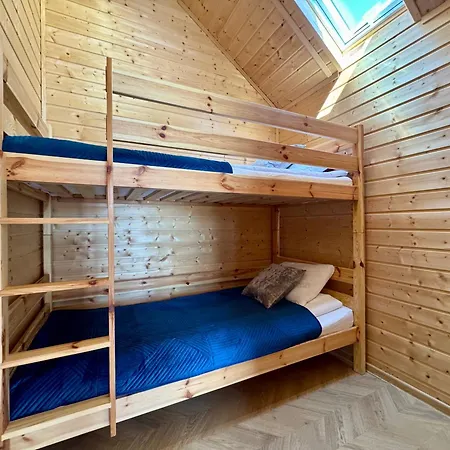 Wooden Studies Üdülőpark Piotrowice