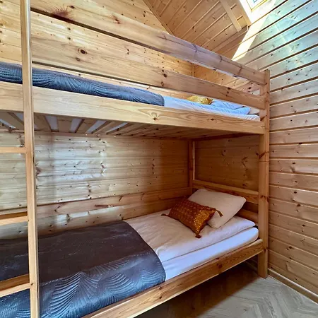 Üdülőpark Wooden Studies Piotrowice