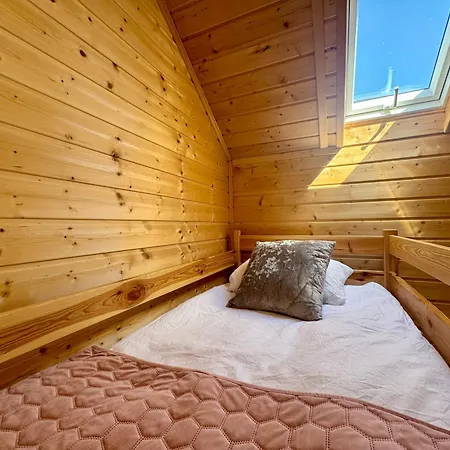 Üdülőpark Wooden Studies Piotrowice