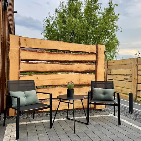 Üdülőpark Wooden Studies Piotrowice