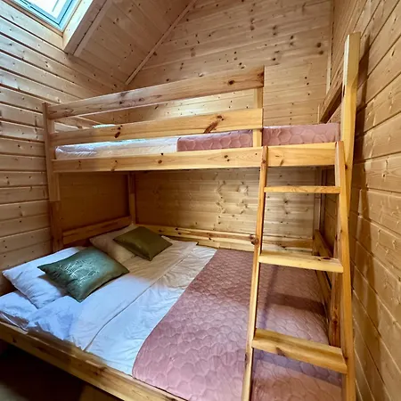 Wooden Studies Üdülőpark Piotrowice