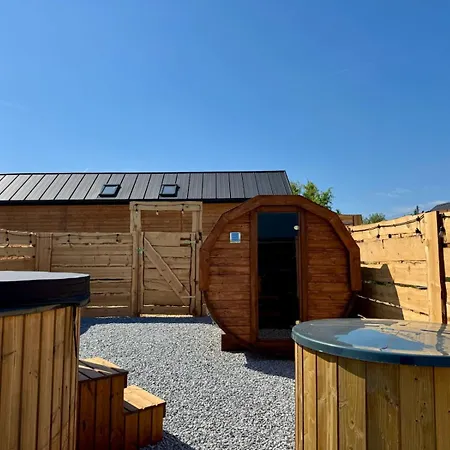 Üdülőpark Wooden Studies *